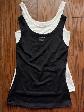 Frank & Oak Black and White Tank Tops (2-Pack)